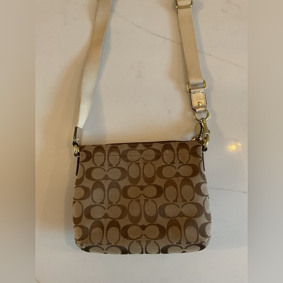 Coach Crossbody - Picture 5 of 7